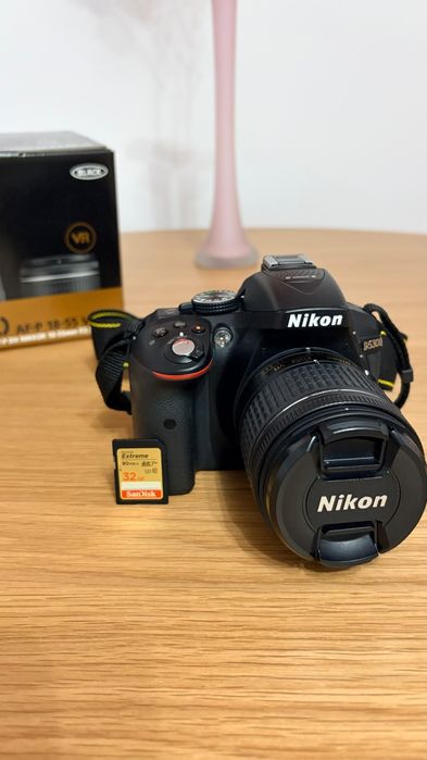 Nikon D5300 - 9000 cadre 2 obiective ,card ,geanta ,acumulator,incarca