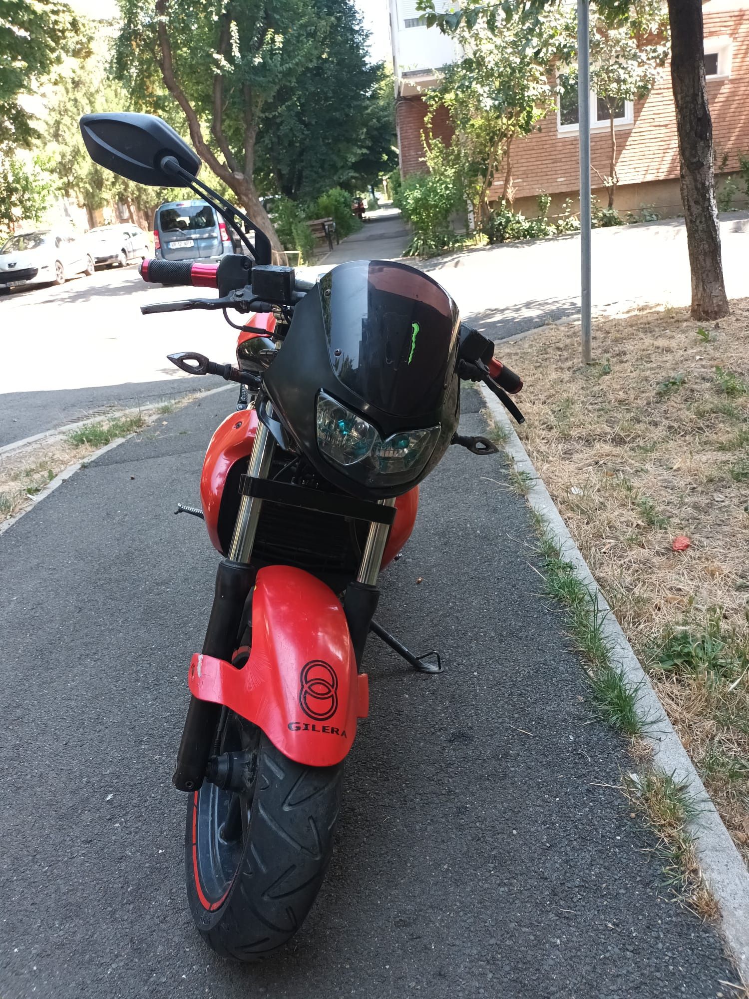 Vând Gilera DNA  an 2002