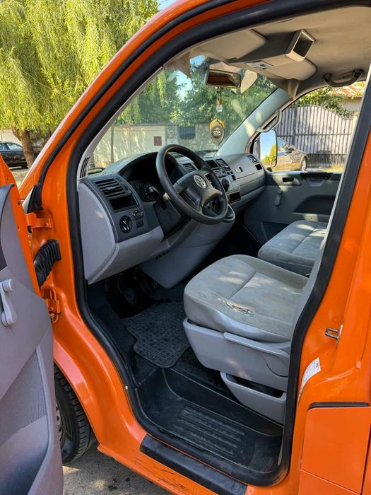 Vand sau schimb Volkswagen T5 1.9 tdi