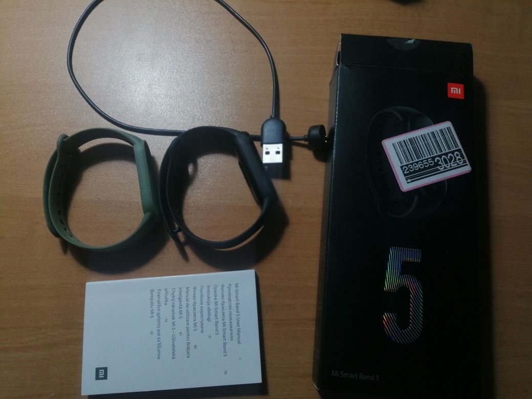 Продам Mi Band 5