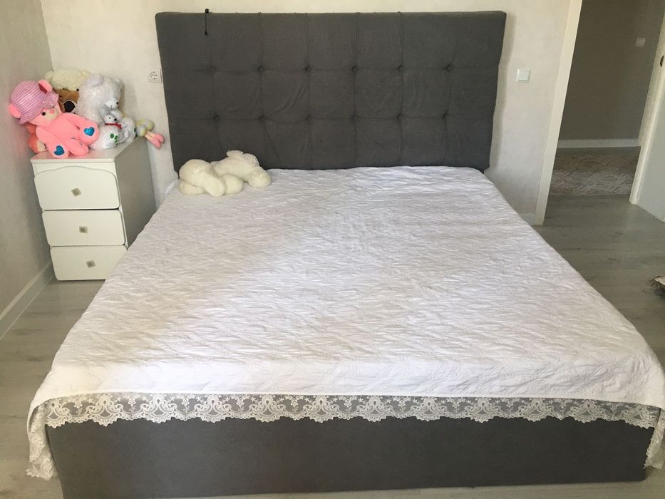 Продам Кровать 2х1,80