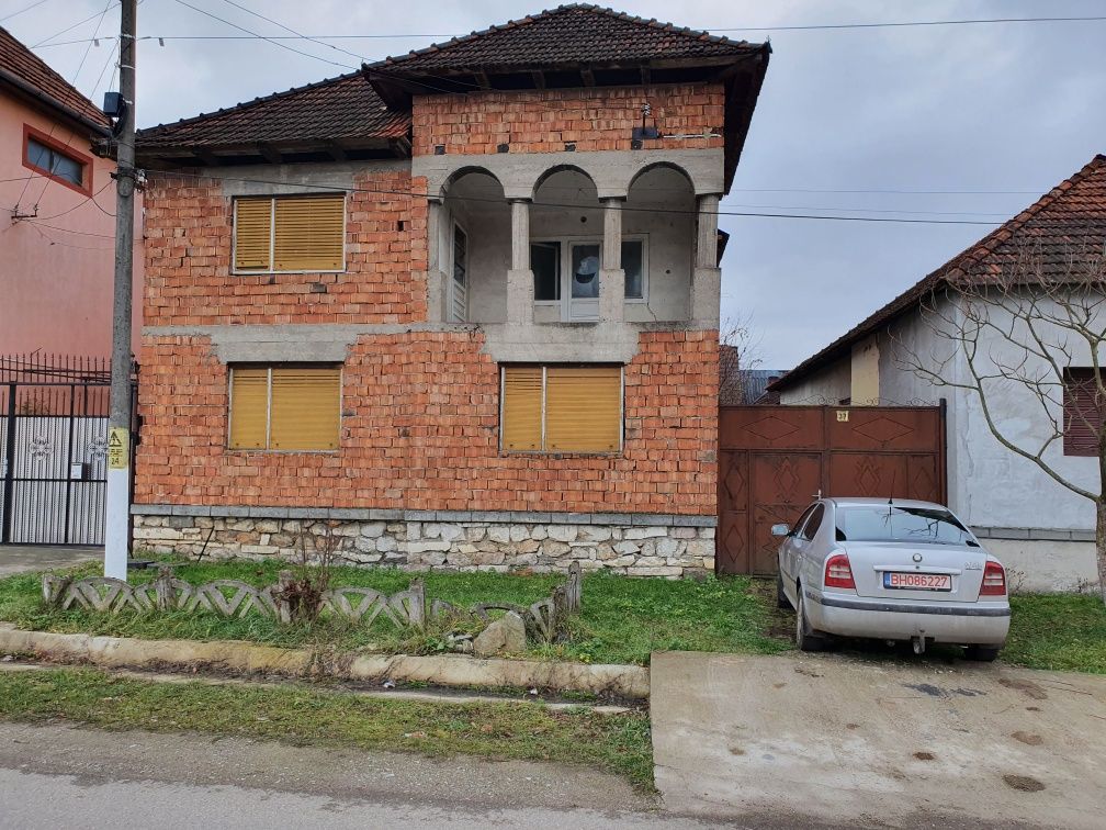 Vand casa in Vascau