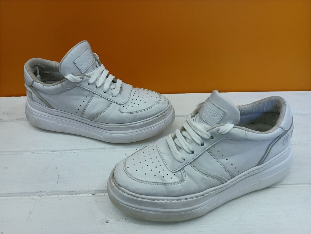 Guess платформа сникърси N 40 - 29 лв