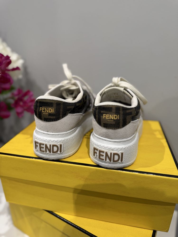 Дамски кецове FENDI