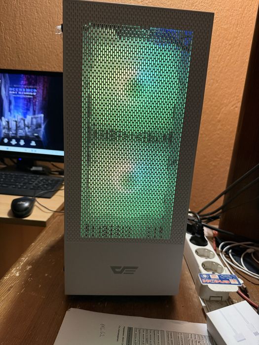 Продавам 2бр чисто нови компютъра