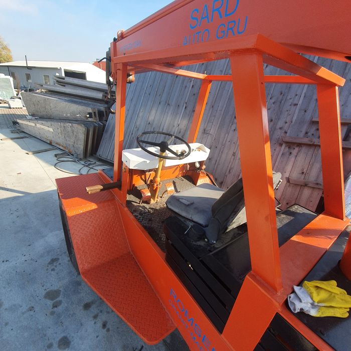 Vând macara braț hidraulic automacara încărcător frontal stivuitor