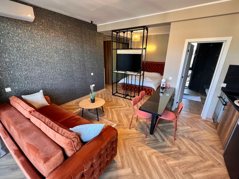 Inchiriez apartament regim hotelier  2 camere in bloc nou, Pipera nord