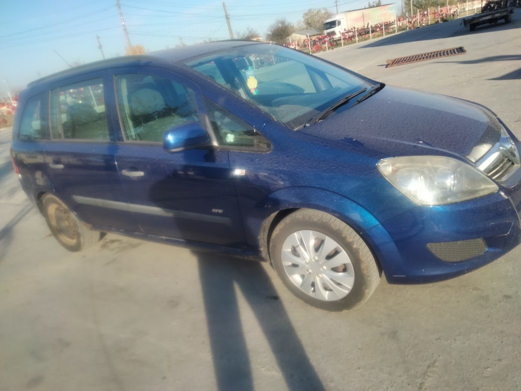 Dezmembrez Opel Zafira b 1.6 benzina