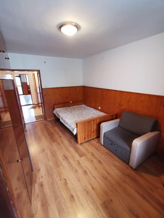 Дава се под наем Двустаен апартамент в Бургас, Център - 60 кв.м за 280.5 € - Снимка #4