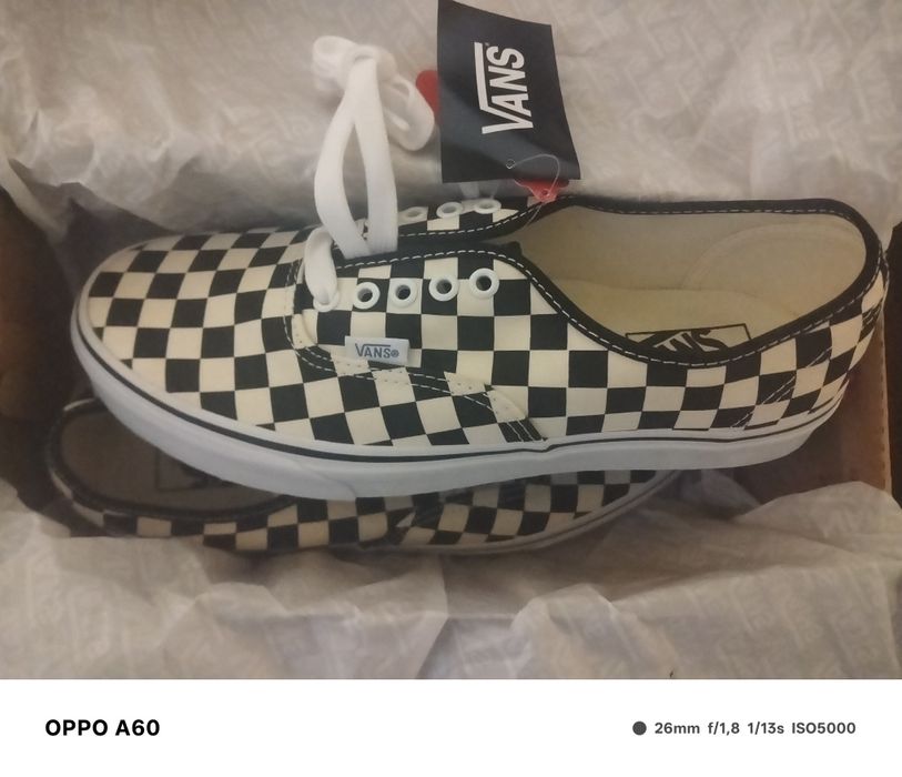 Vând pereche de vans authentic