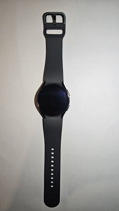 Samsung Galaxy Watch 6 – 44mm, curea 20mm – Stare Excelentă
Vând Samsu