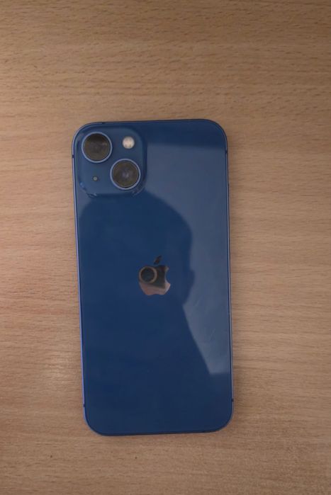 Продам айфон 13 на 128