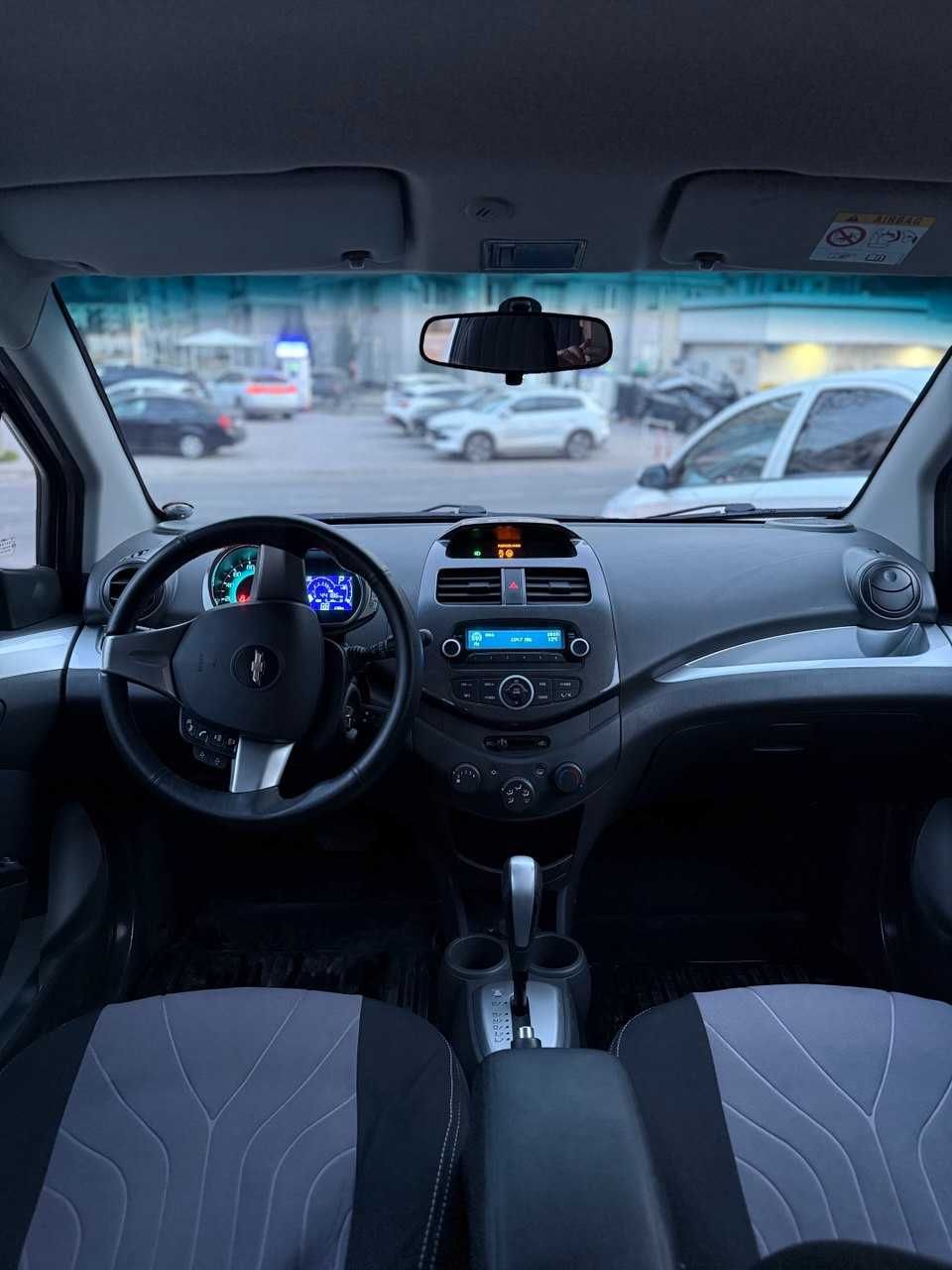 Продам идеальная Chevrolet Spark