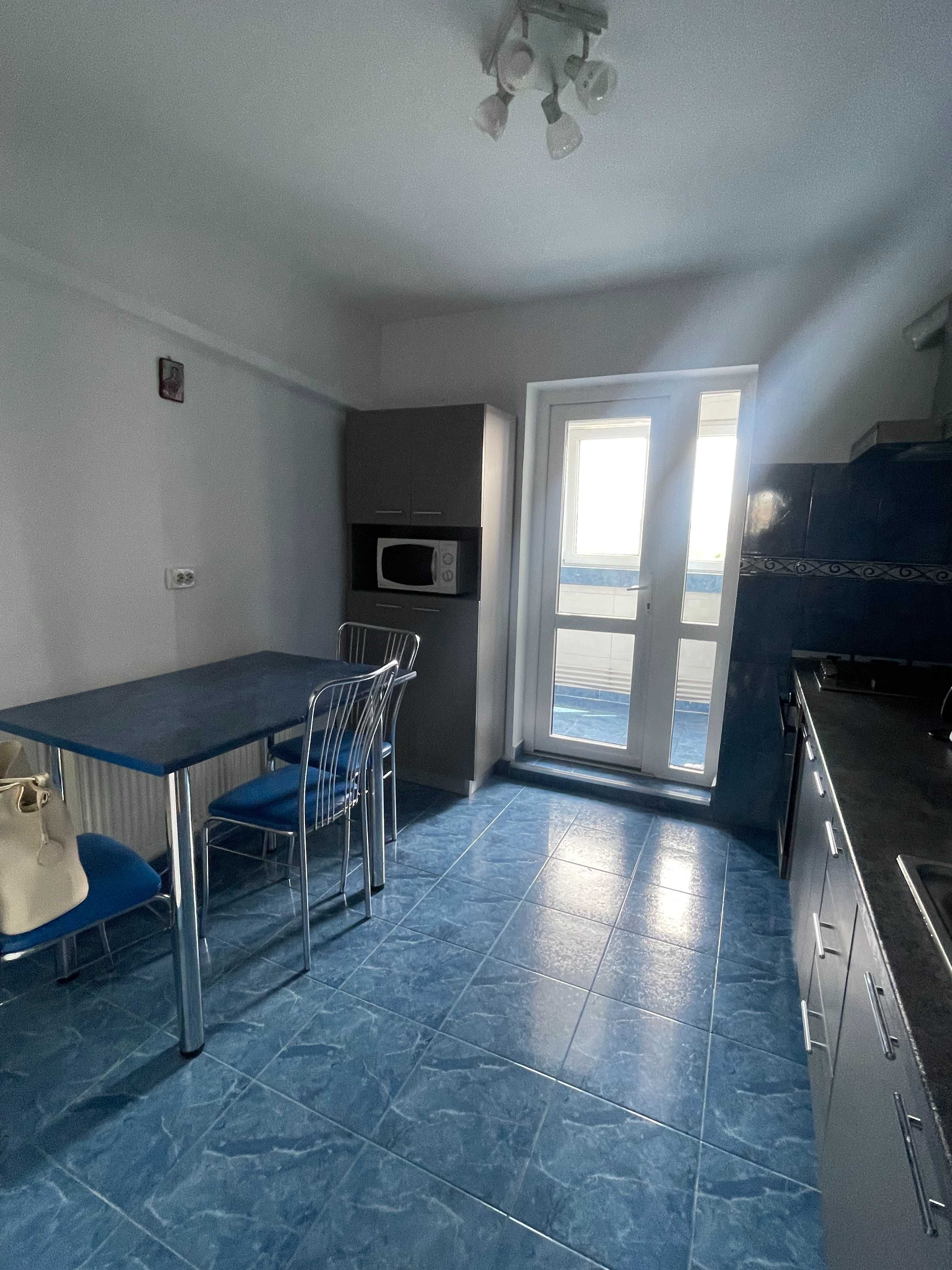 Apartament 3 camere Crangasi - metrou, centrala proprie, loc parcare