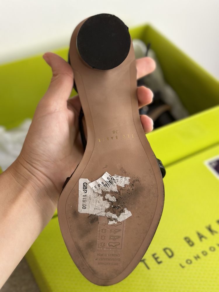 Обувки Ted Baker 38