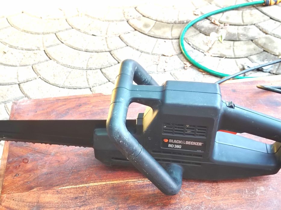 Fierăstrău aligator cărămidă bca Black decker