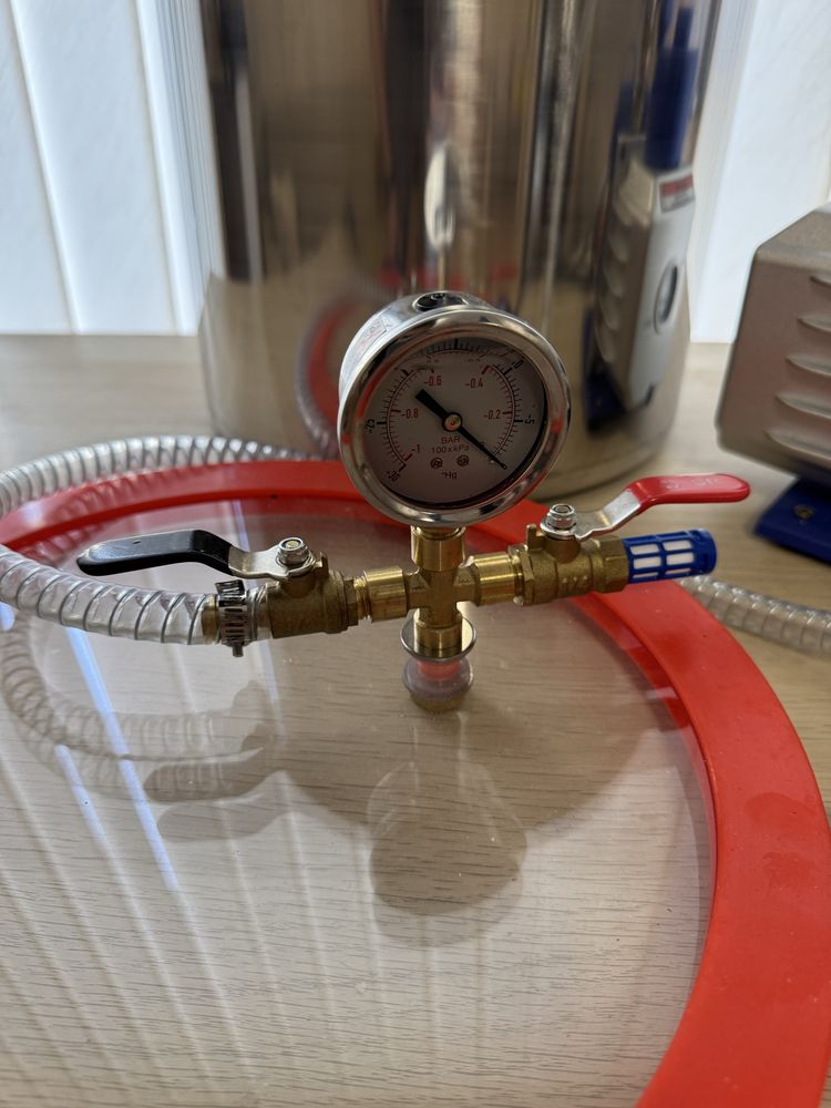 Vevor vacuum chamber - 18.9L, 5CFM 1/3HP