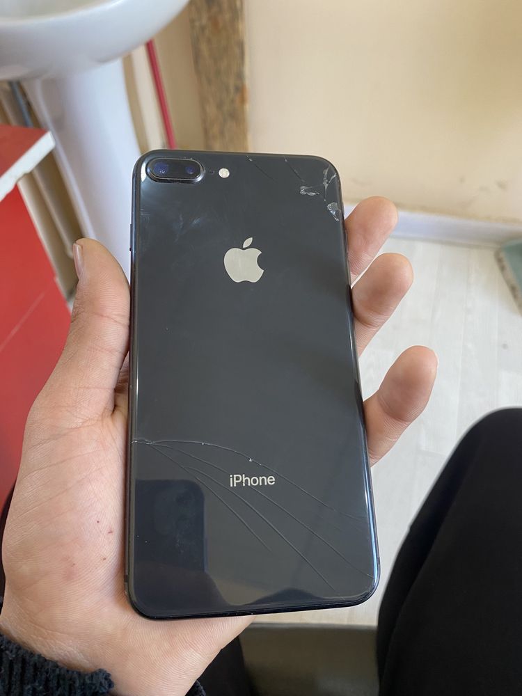 Iphone 8+ garantiya bor