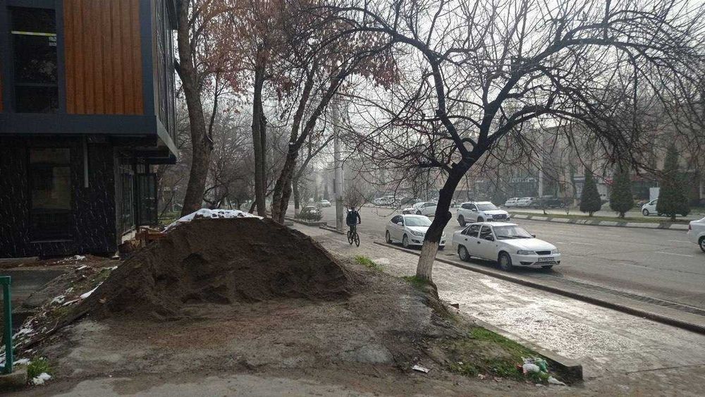 Аренда отдельно стоящего здания 1863 м²  клиника