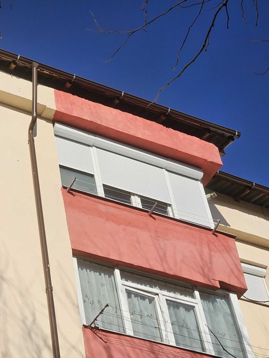 Producator Usi de garaj tip rulou si Rulouri exterioare din aluminiu