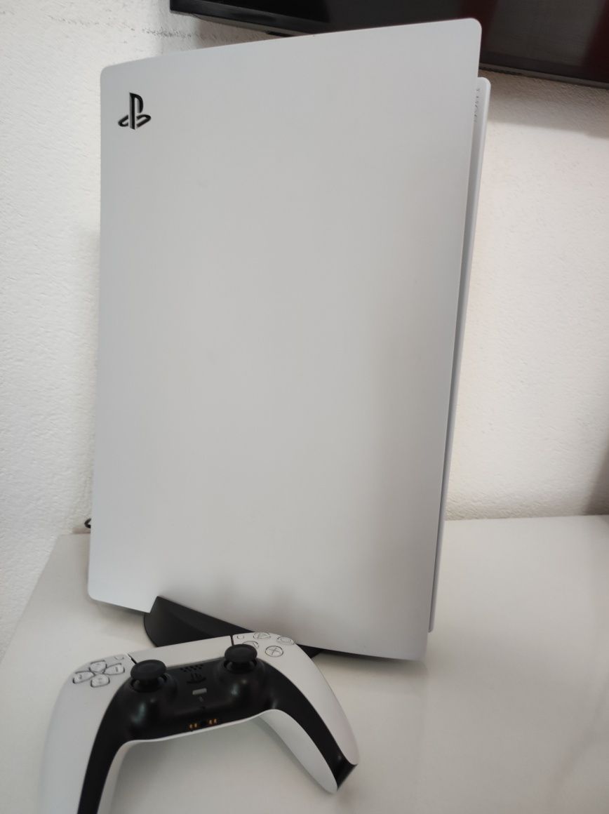 Sony PlayStation  5.     + 3 игри безплатни към конзолата
