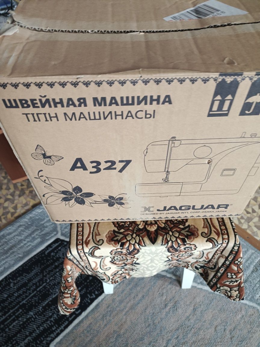 Продам швейную машинку