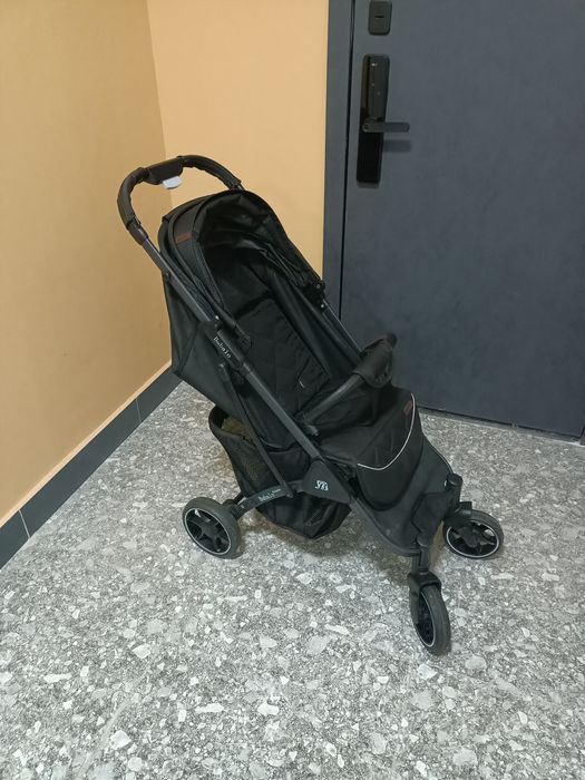 Продам детскую коляску в отличном состоянии.