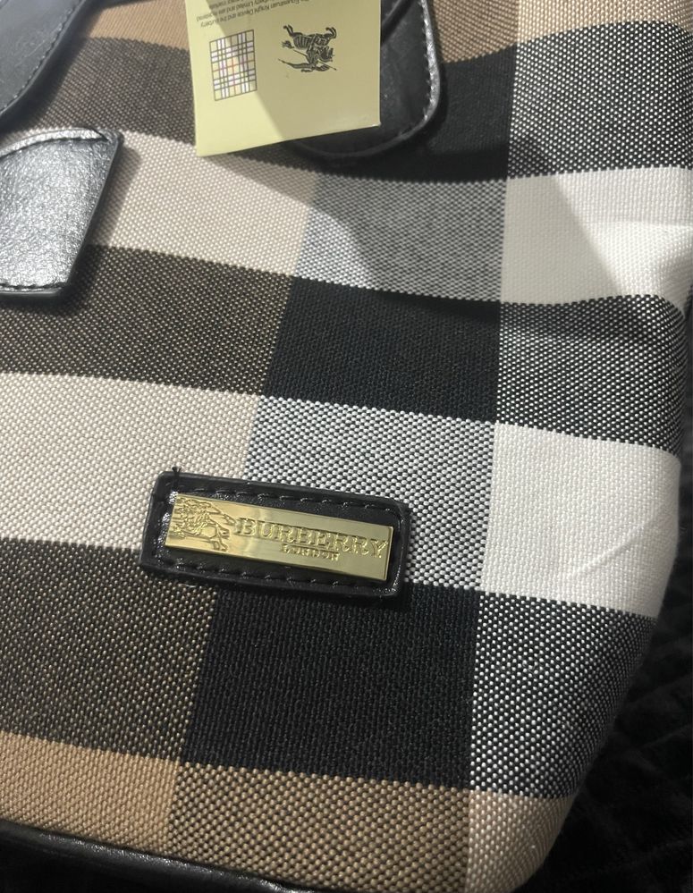 Дамска чанта Burberry