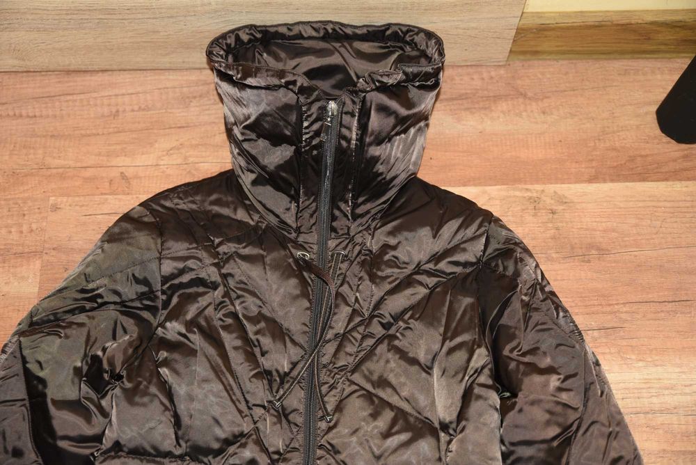 Moncler 100% оригинално дамско пухено яке палто парка размер 2