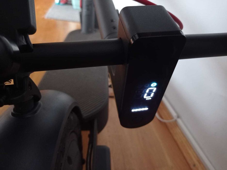 Trotineta electrica Xiaomi Scooter 4 Pro