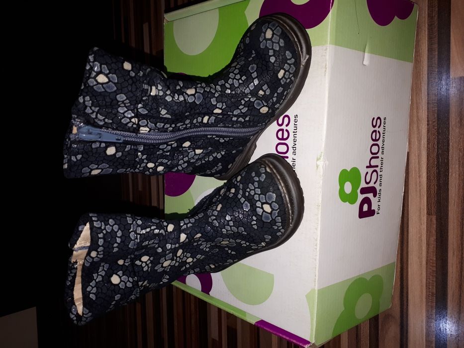 Vand cizme fetițe mărimea 21