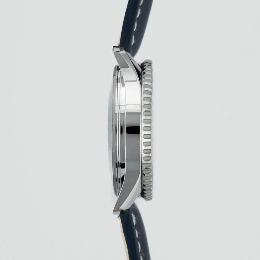 Breitling Navitimer Chronograph GMT 46 mm A24322121C2X1