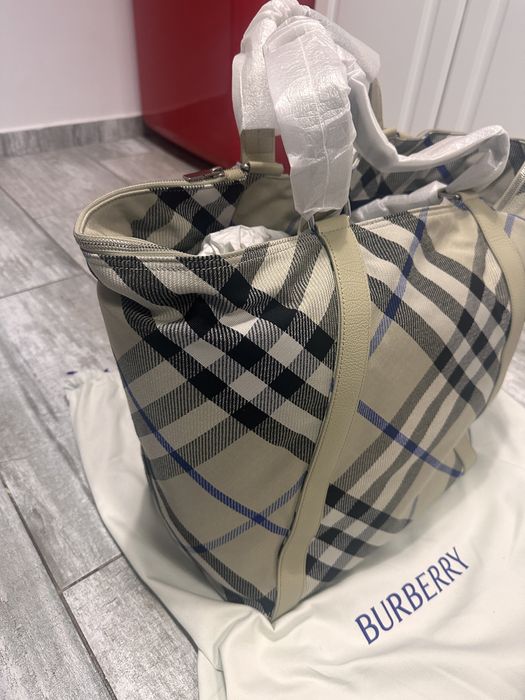 Burberry tote 8085287