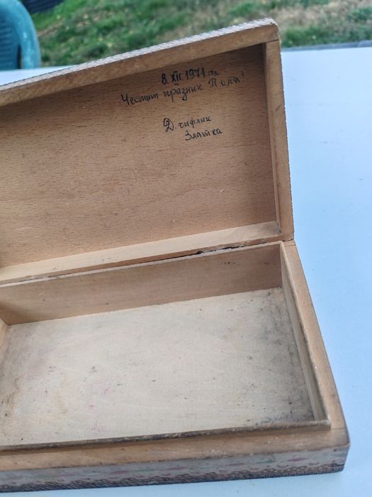 Дървен стелаж, поднос, закачалка