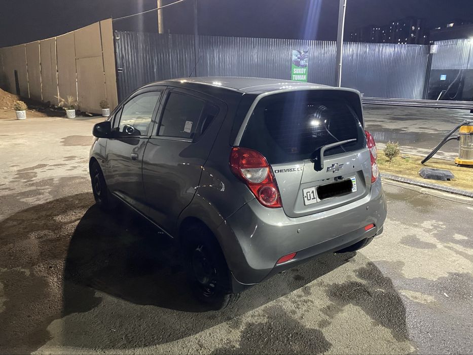 Spark sotiladi 2 poz