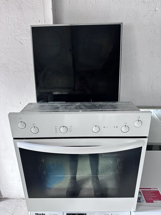 Печка +гаранция. MIELE Керамичен плот. Конвекция. Доставка за София