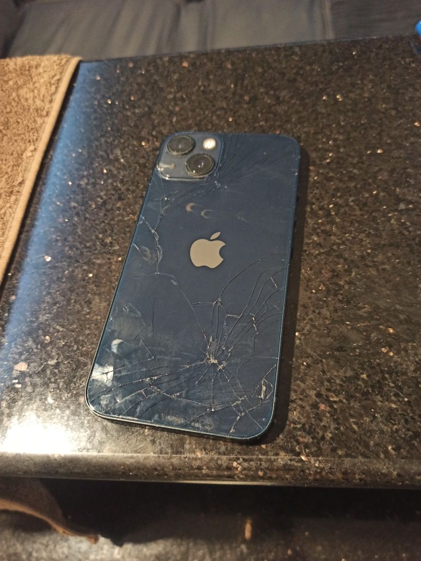 Iphone 14 iCloud заключен