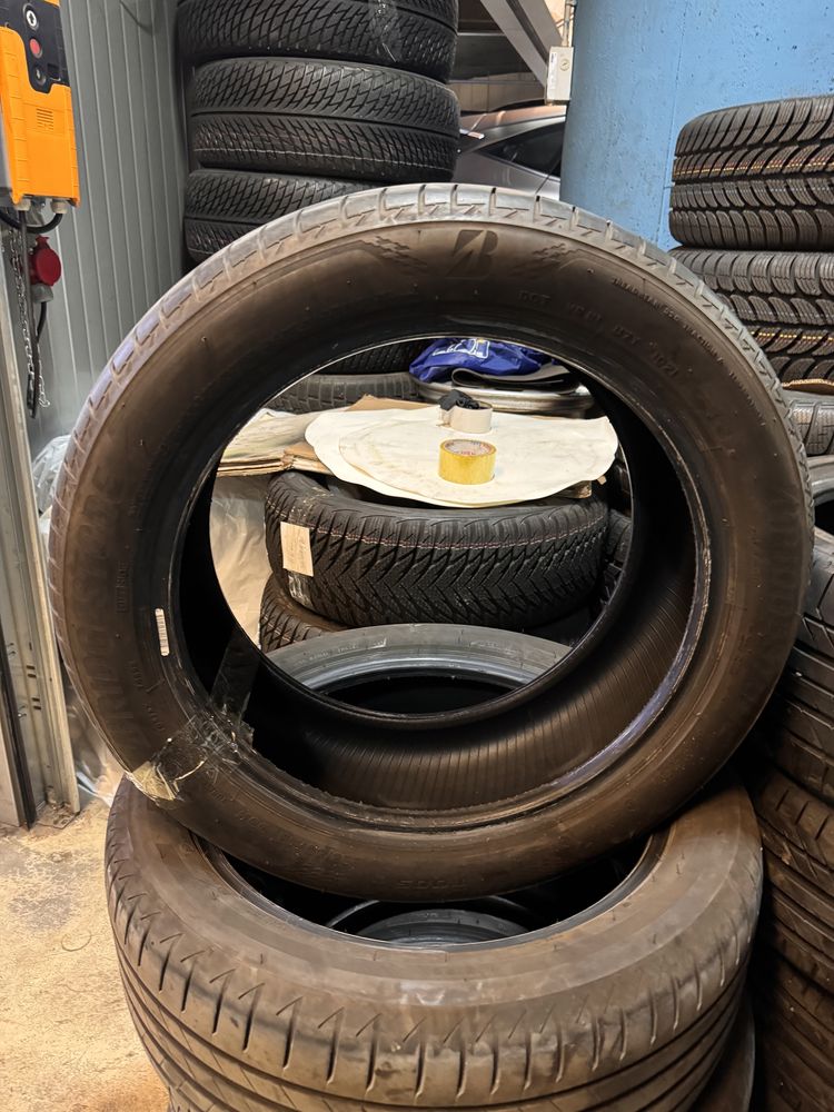 Летни гуми Bridgestone 255/50/18. 17” , карани 5 месеца.