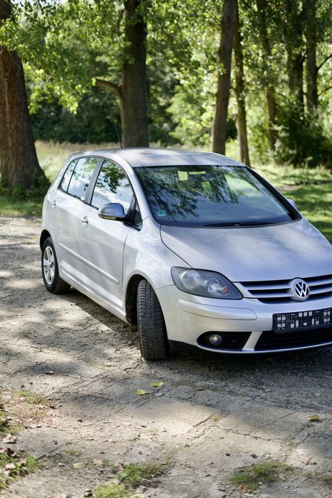 Vand Golf Plus 1.4 benzina INMATRICULAT RO 123852KM