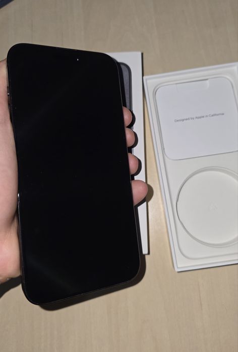 iPhone 15 PRO MAX Black Titanium 256 GB stare EXCELENTĂ - Sănatate 83%