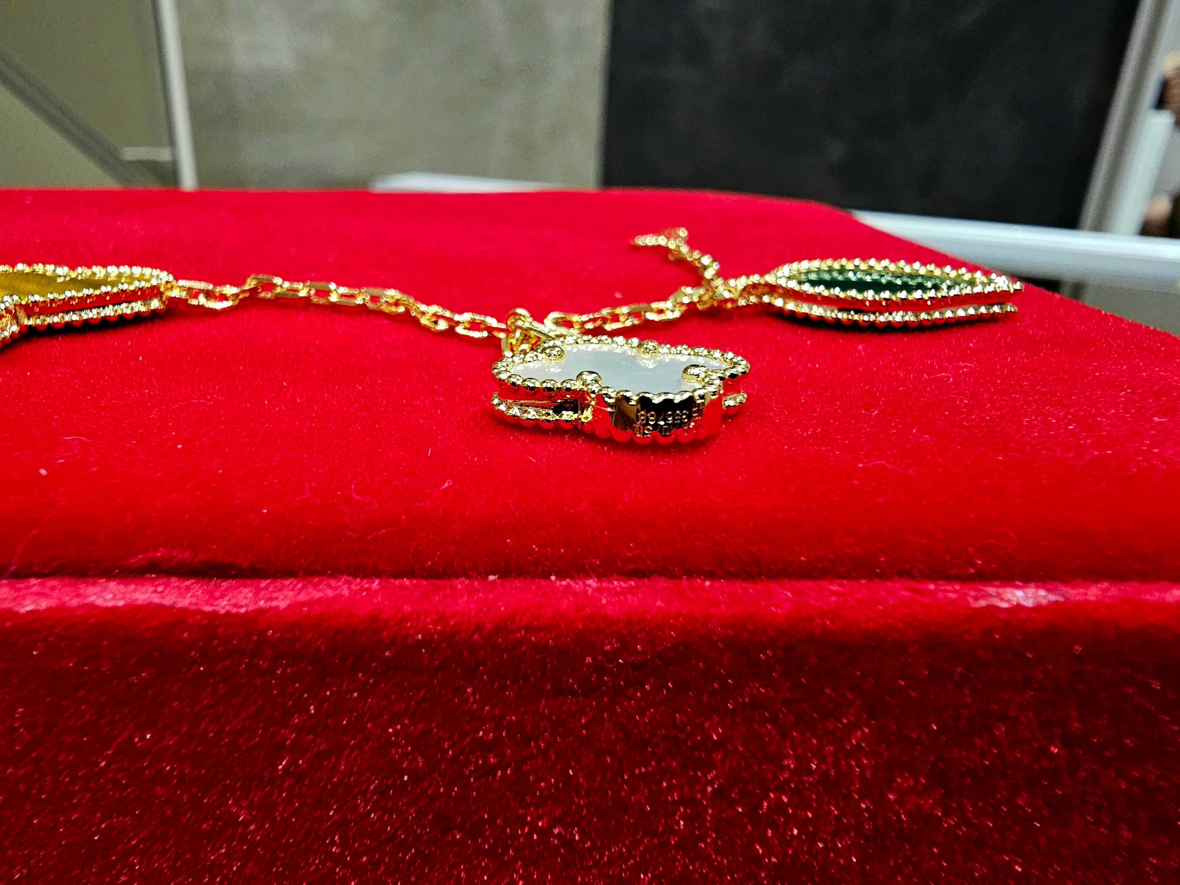 Van Cleef & Arpels VCA Gold 4 Motifs Lucky Alhambra Дамска Гривна