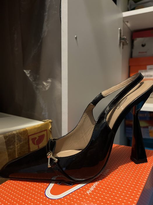 Туфли сатылады жап жана арзанга берип жиберемин размери келмей калды