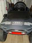Vând mașinuța electrica Audi