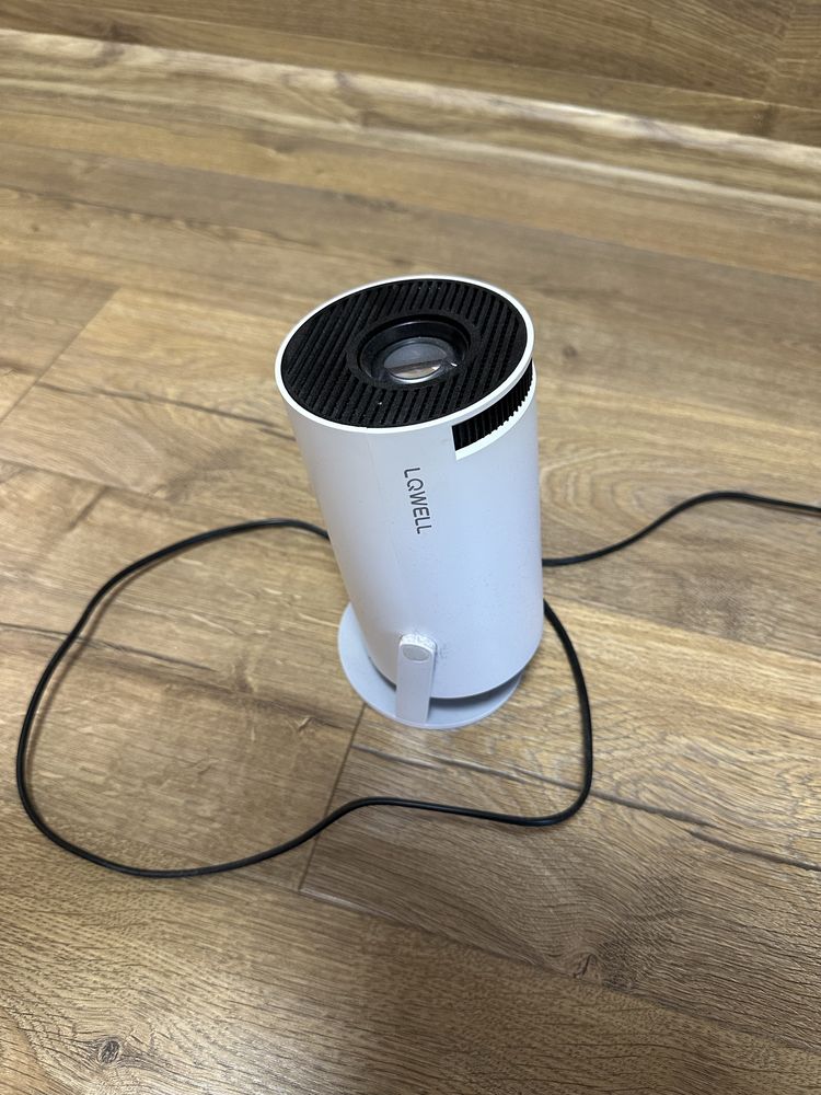 Мини проектор LQWELL 1280х720p, Bt 5.0, WiFi 6, 180degree, бял
