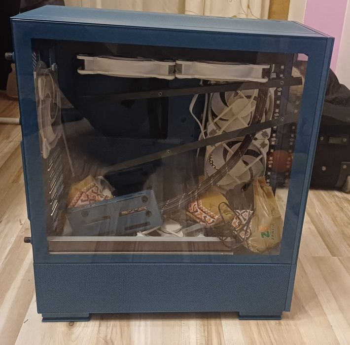 Carcasa pc Montech Sky 2 + Sursa+ AIO + periferice