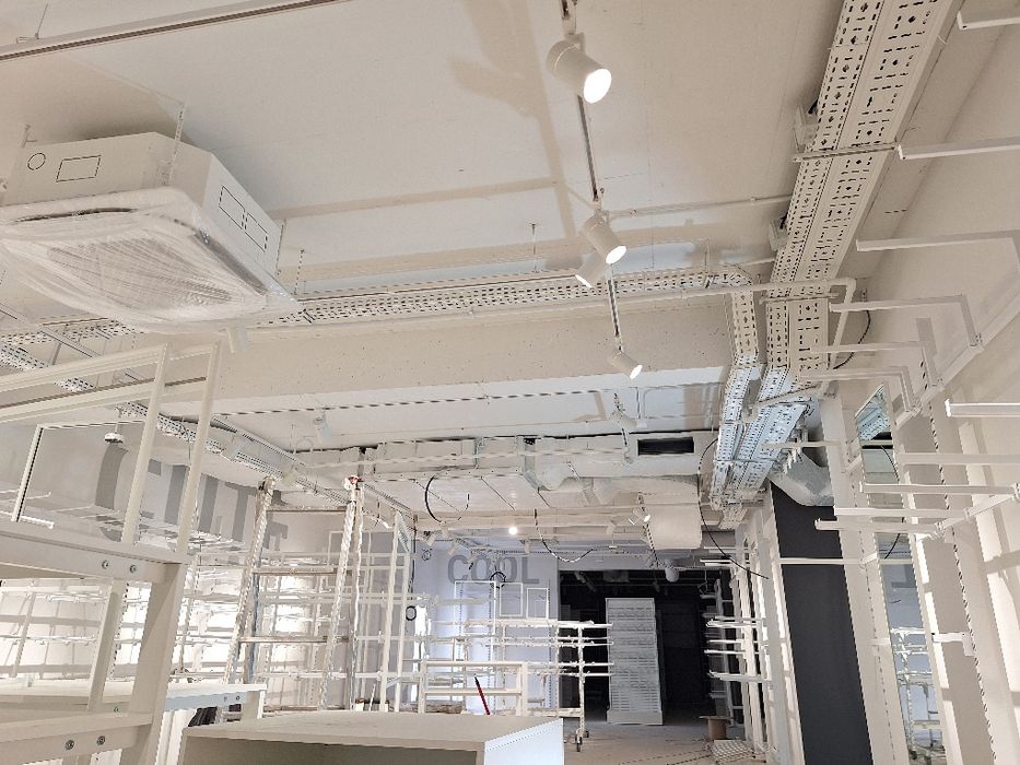 Execut lucrări de glet,vopsitorie,izolatii termice