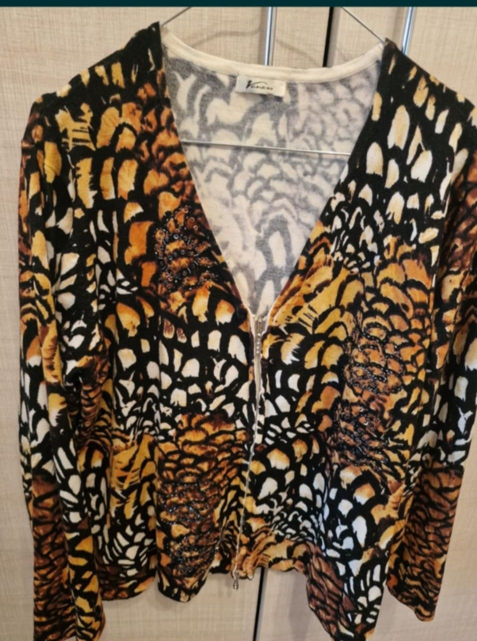 Pulover animal print