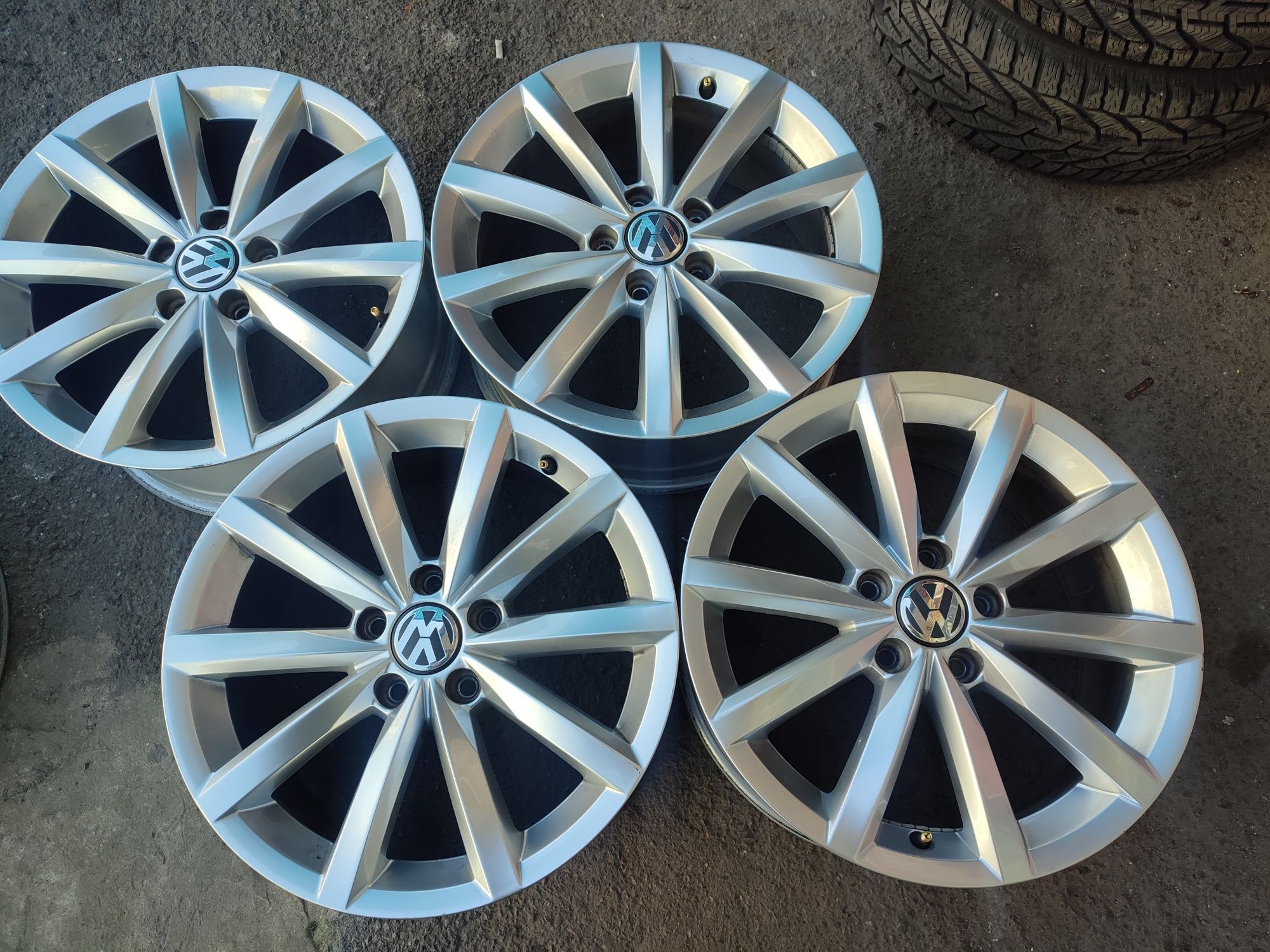 17" оригинални алуминиеви джанти за Vw Tiguan,Arteon,Passat...