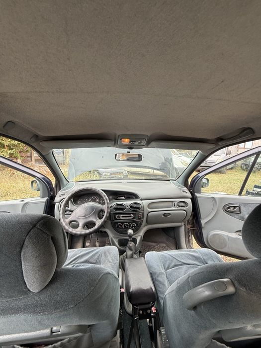 Рено меган на части