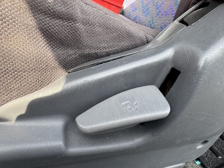 Ручка сиденья rav 4